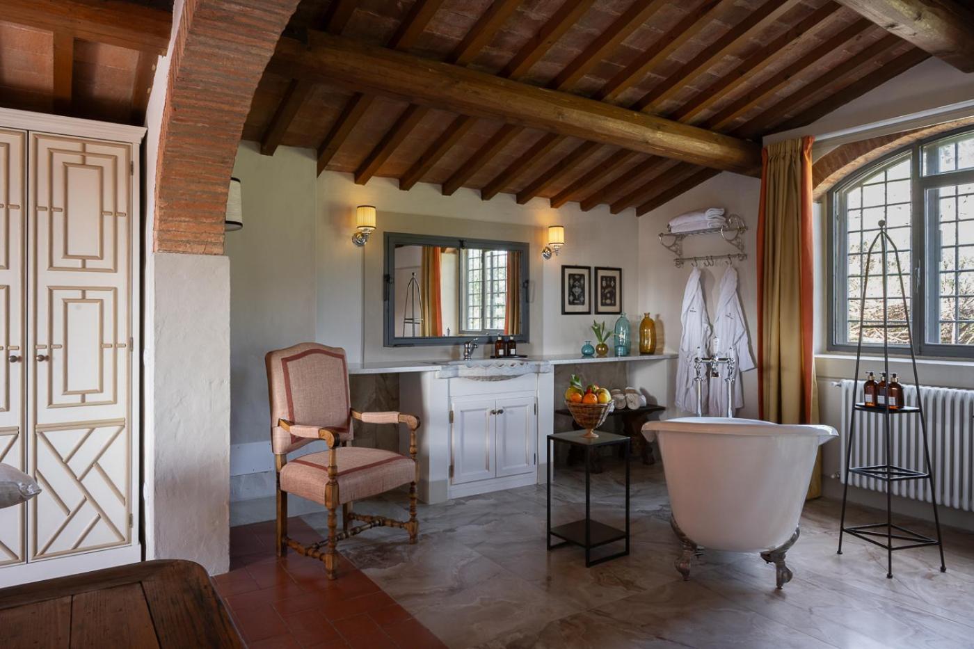 Torre A Cona Wine Estate Hotel San Donato in Collina Exterior photo